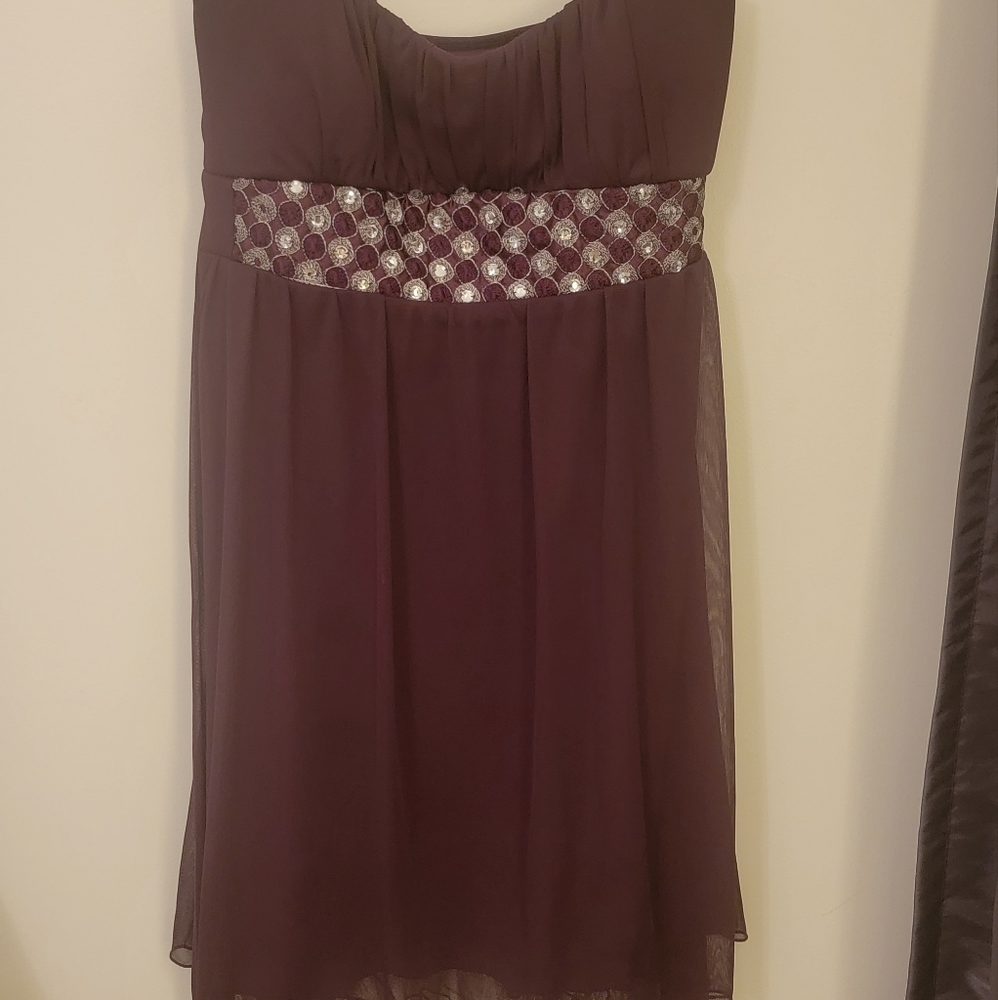 Plum dress with gorgeous bodace